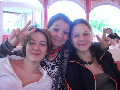 caro, amandine, laure